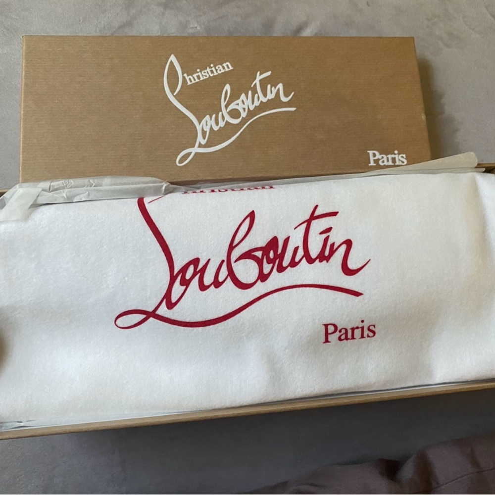 Brand new Christian Louboutin “Red Bottoms” Flip Flops